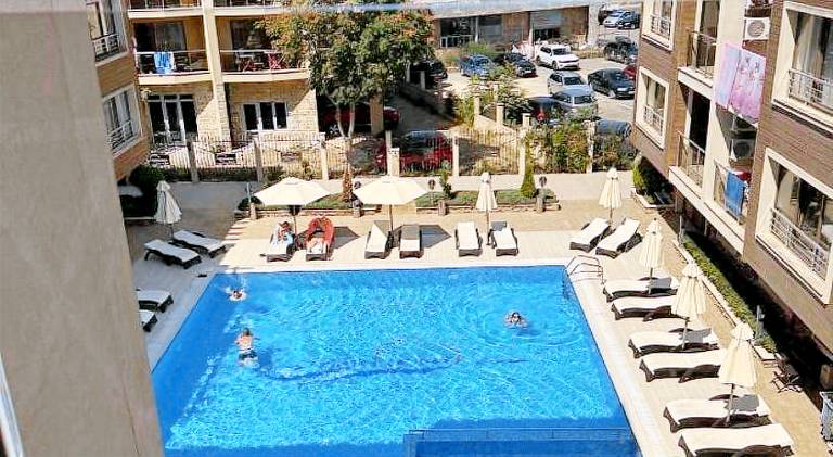 Rental apartment with private pool & terrace in Sozopol