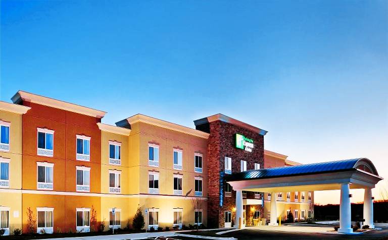 Holiday Inn Express Hotel & Suites Charlotte Southeast Matthew By IHG