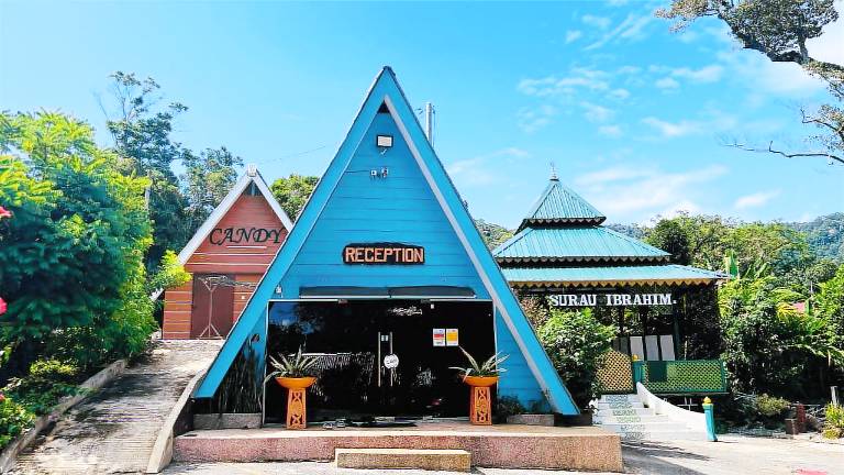 Capital O 91167 Gemilang Candi Resort