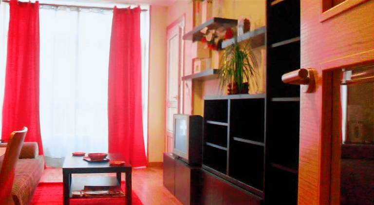 Apartment with pool — photo 2