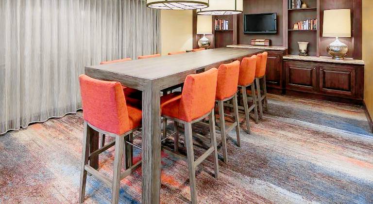 Hampton Inn & Suites Alexandria Old Town Area South — photo 5