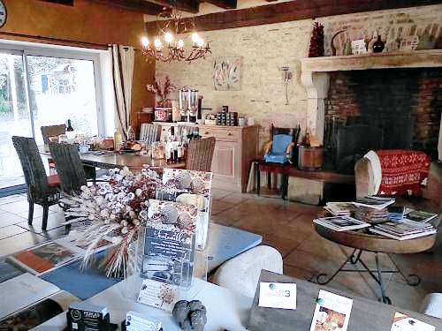 Authentique Chambres avec Tables d'hotes et Gite Rural de Ferme de la Fontenille — photo 3