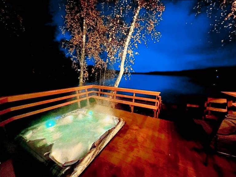 Cabin Meadow Lakes