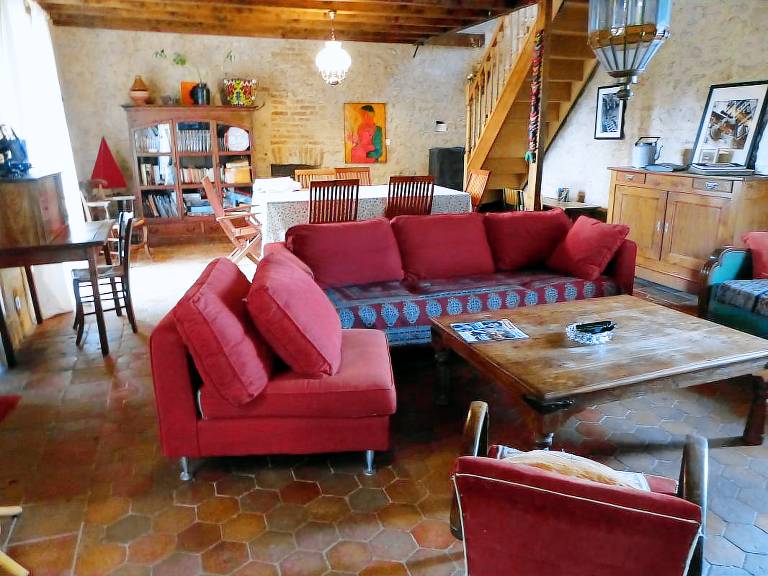Gite with patio & yard — photo 3