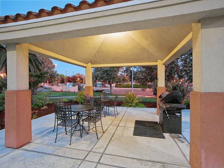 Sonesta Simply Suites Silicon Valley Santa Clara — photo 3