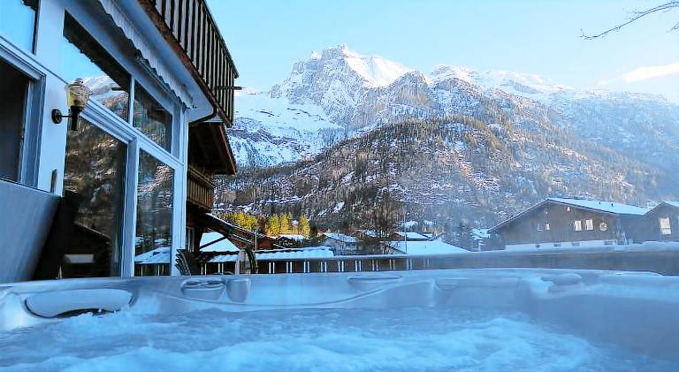 Holiday apartment with pool & jacuzzi | Pets are welcome — photo 2