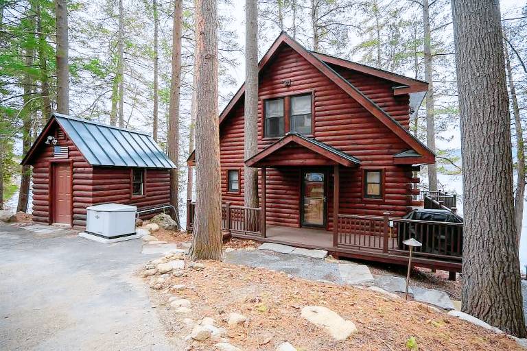 House Adirondack