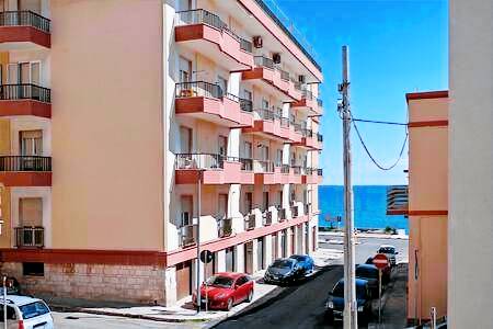 Rental apartment with 2 rooms for 6 persons — photo 3