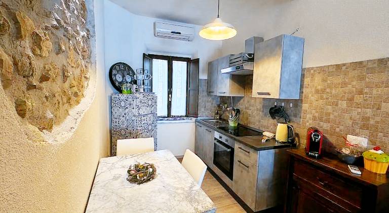 Rental apartment with 2 rooms for 4 persons — photo 4