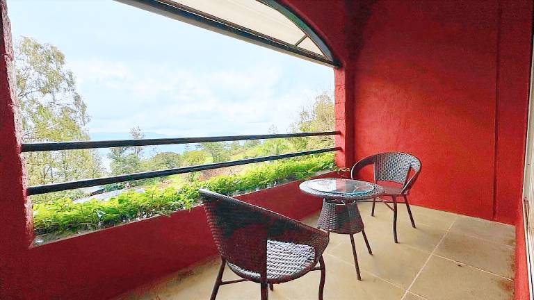 Farm with pool & barbeque | Water view | Suitable for remote work — photo 4