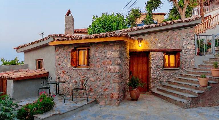 Rental apartment with yard, barbeque & terrace | Suitable for remote work | Pets are welcome — photo 2