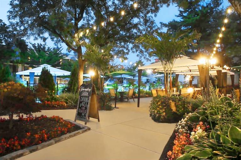Holiday Inn Westbury Long Island by IHG