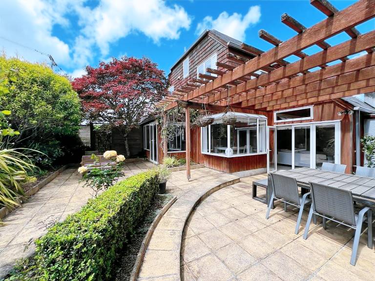 House  Devonport