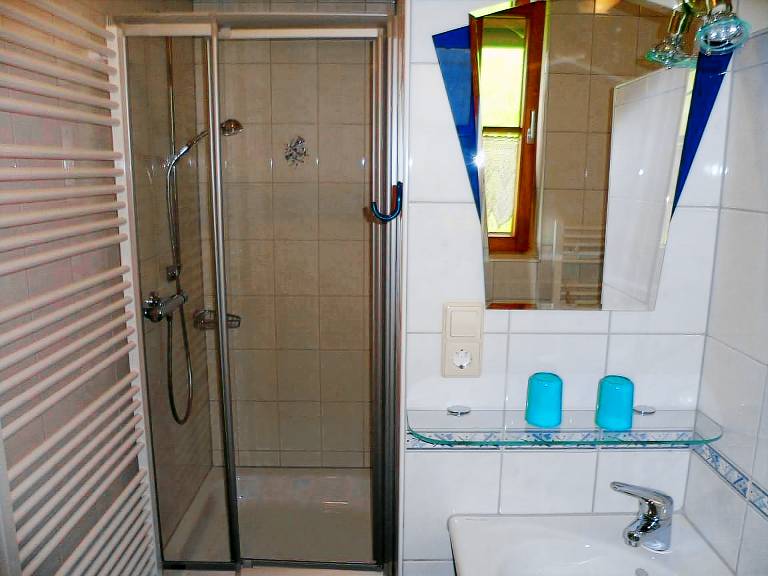 Family-oriented wonderful rental apartment with barbecue, yard & terrace | Pet-friendly — photo 4