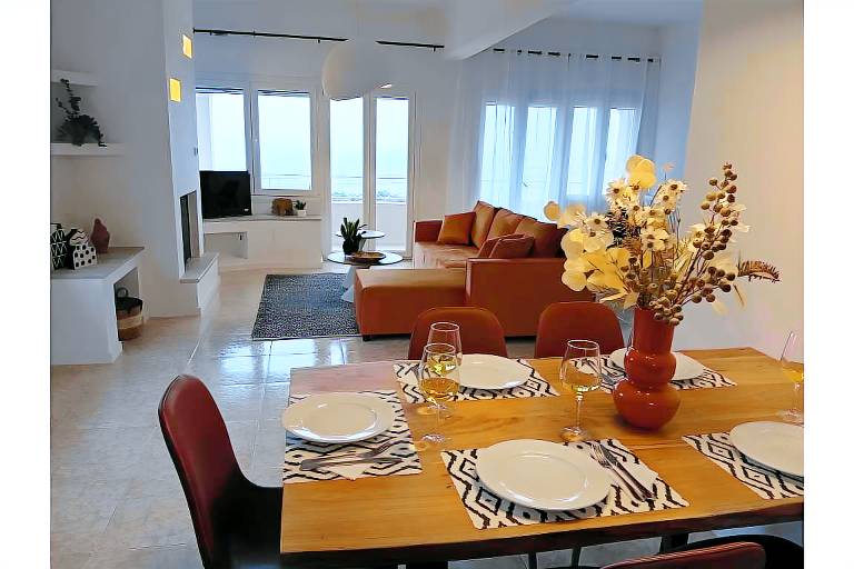 Anifo Apartment with Sea View, Wi-Fi, and Air Conditioning — photo 2