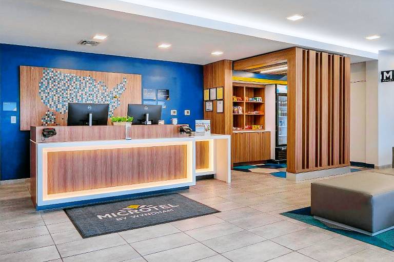Microtel Inn & Suites by Wyndham Winchester — photo 2