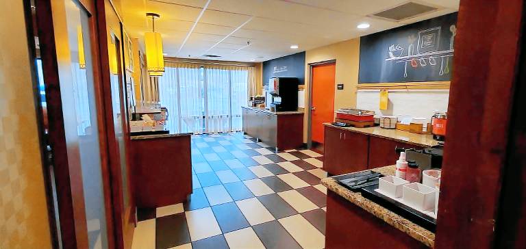 Hampton Inn Hillsville — photo 4