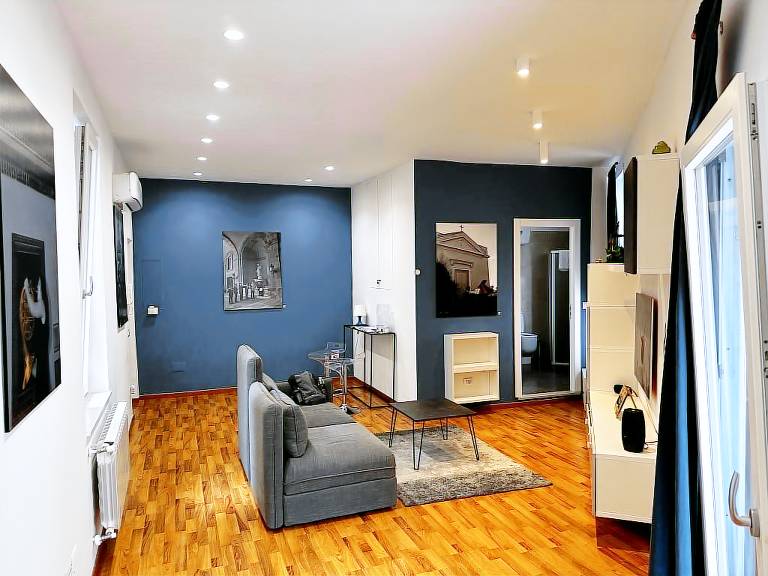 Family-oriented rental apartment with patio | Near Piazza del Plebiscito | City view | Pet-friendly in Naples