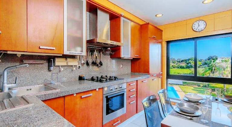 Rental apartment with pool — photo 3