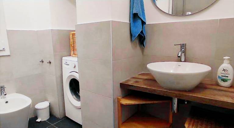 Holiday apartment with 2 rooms for 6 persons — photo 5