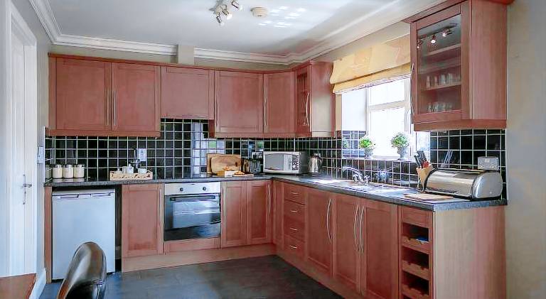 Rental apartment with 2 rooms for 6 persons — photo 3