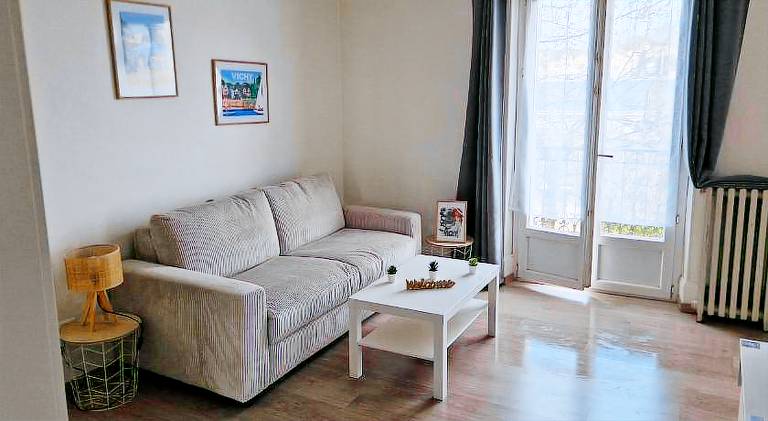 Rental apartment with 1 room for 2 persons in Vichy