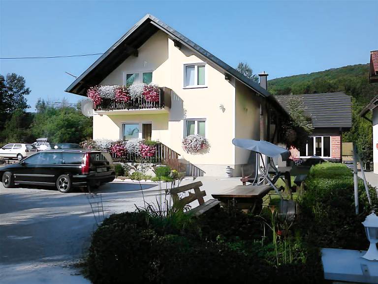House Kajfes in Plitvicka Jezera