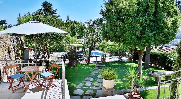 Spacious house with BBQ, terrace & private pool | Pet-friendly in Viseu