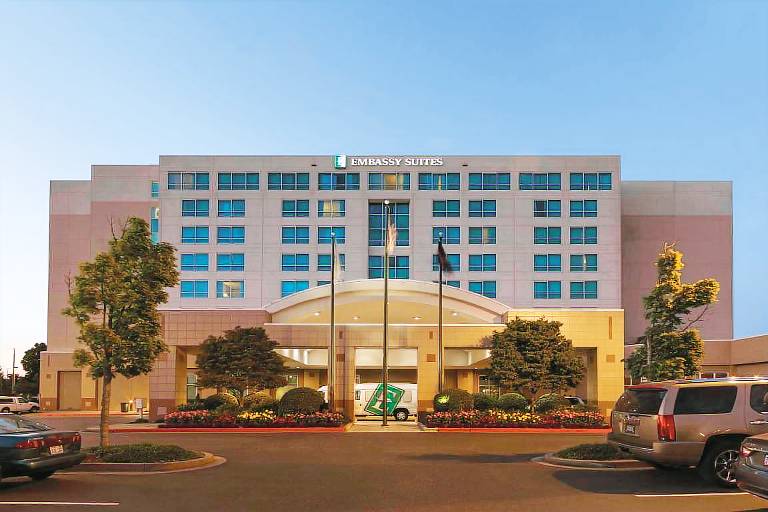 Embassy Suites by Hilton Portland Airport in Portland, OR