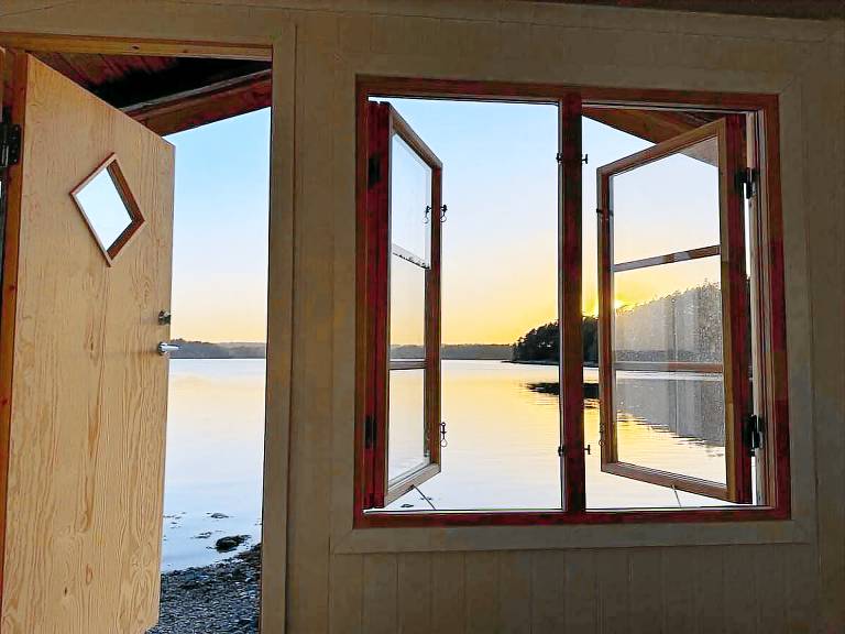 Fully equipped vacation home with patio, garden & barbecue | Dogs allowed in Uddevalla
