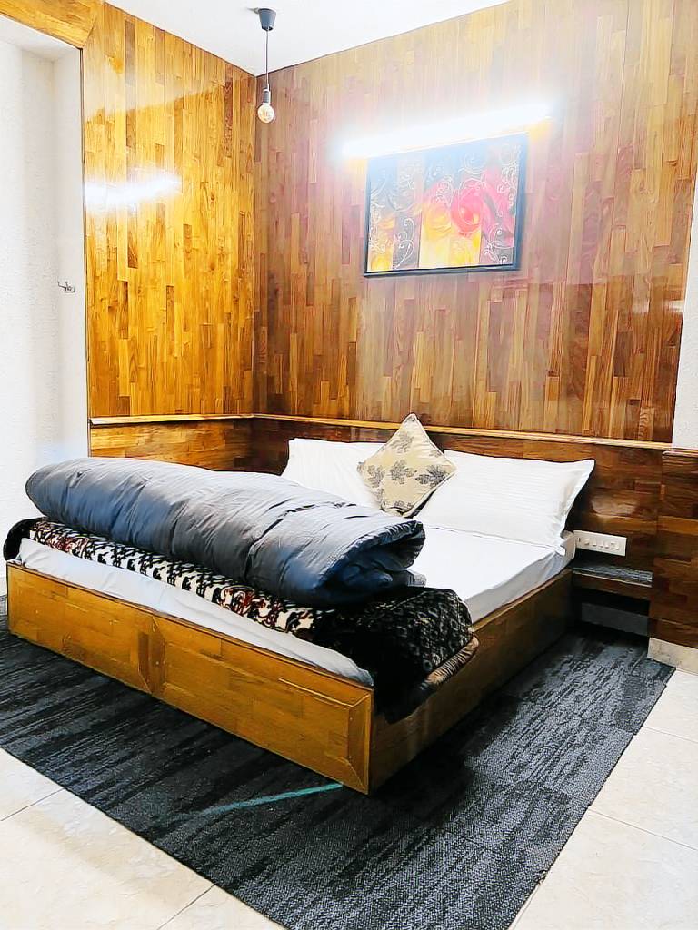 House  Dhanachuli