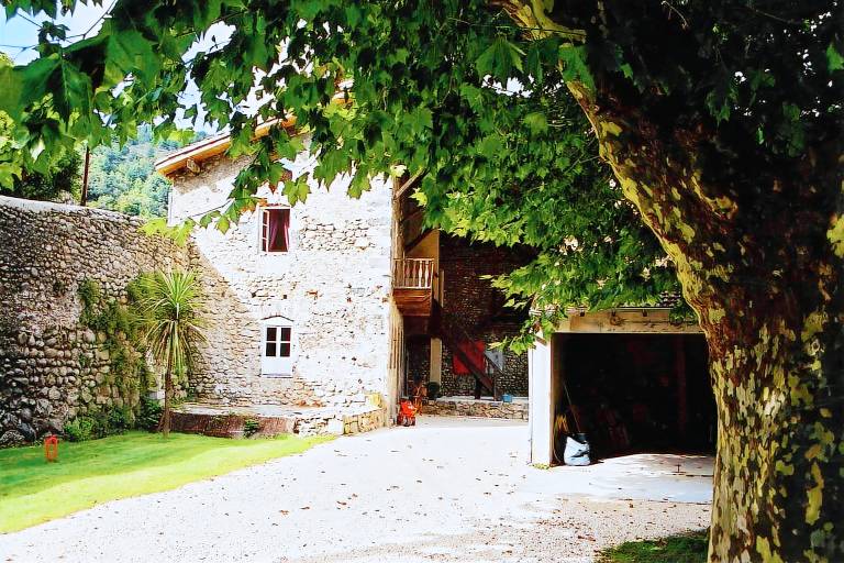 Fully equipped lovely vacation home with garden, barbecue & pool | Pets allowed — photo 3