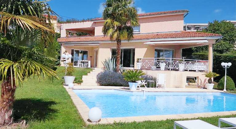Bed & Breakfast  Cournon-d'Auvergne