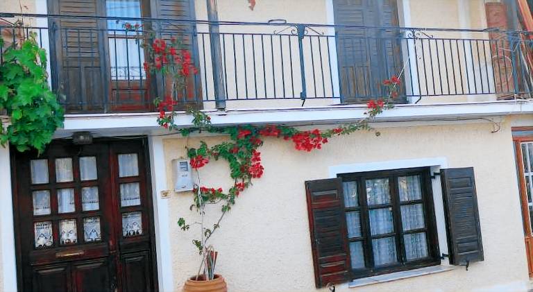 Pleasant rental apartment | Close to the beach | Dogs allowed in Skiathos