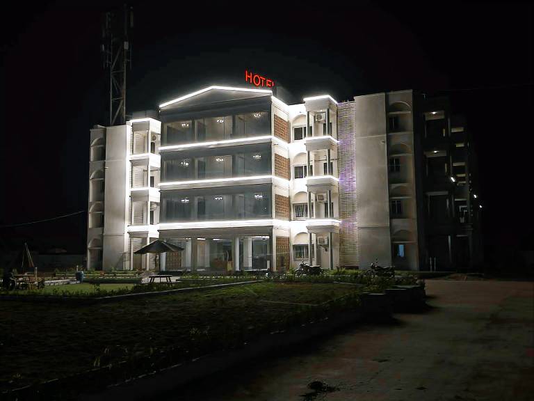 Hotel Millennium Plaza