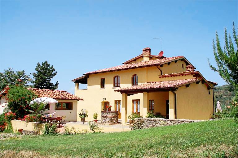 Ferienwohnung mit Pool, Grill und Garten