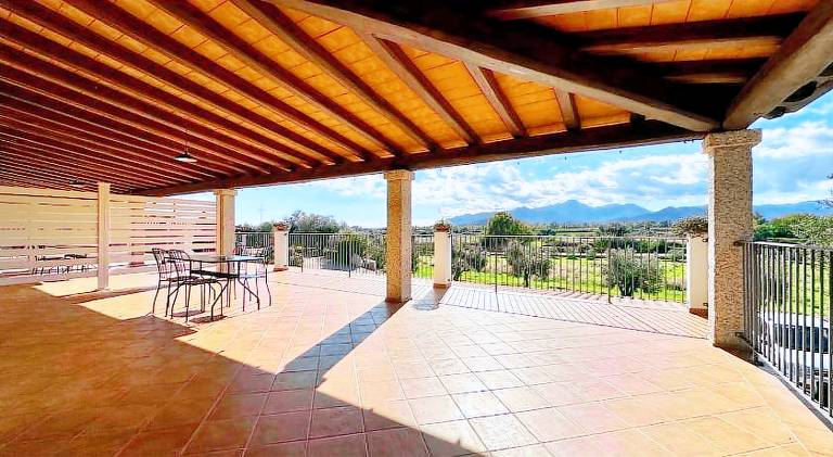Rental apartment with barbecue, yard & patio — photo 3