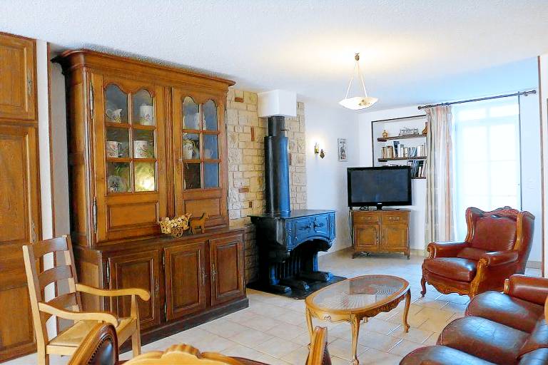 Gite with terrace, heated pool & garden — photo 4