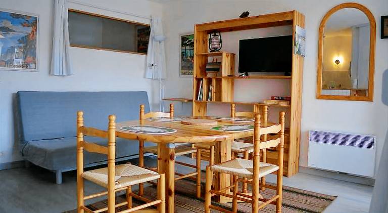 Holiday apartment with pool & terrace — photo 5