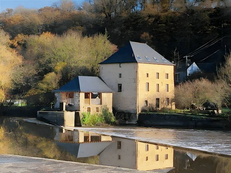 Holiday Home 'Moulin De La Benatre' with Private Terrace, Private Garden and Wi-Fi in Mayenne