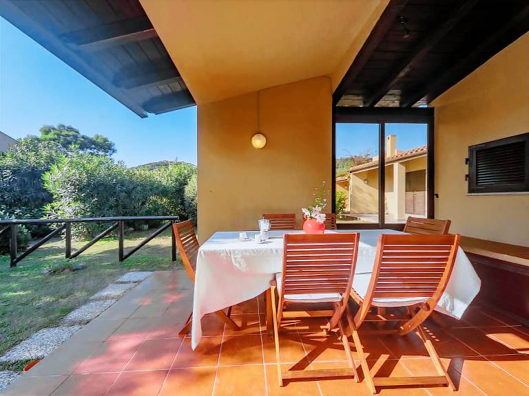 House with yard, barbeque & terrace — photo 3