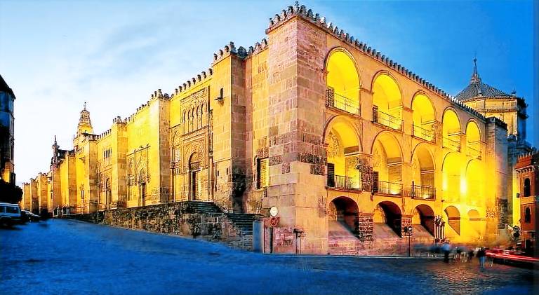 Rental apartment with patio | Near Mosque–Cathedral of Córdoba — photo 5