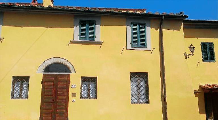 Farm with grill & yard in Carmignano