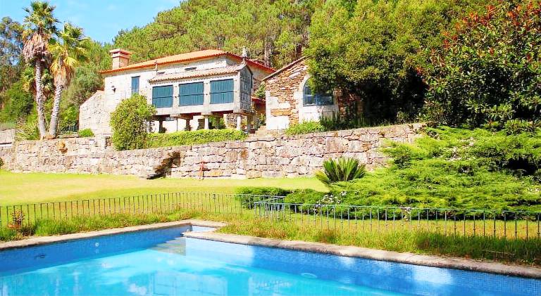 Villa with pool in Vigo