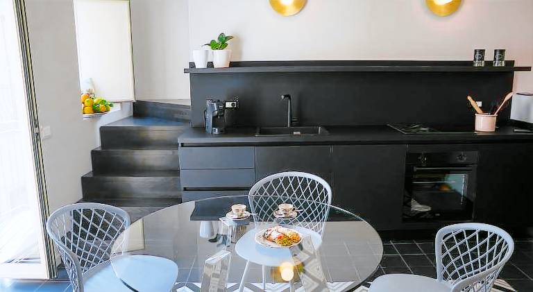 Apartment with 1 room for 4 persons — photo 4