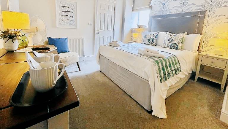 Accommodation  Leigh-on-Sea