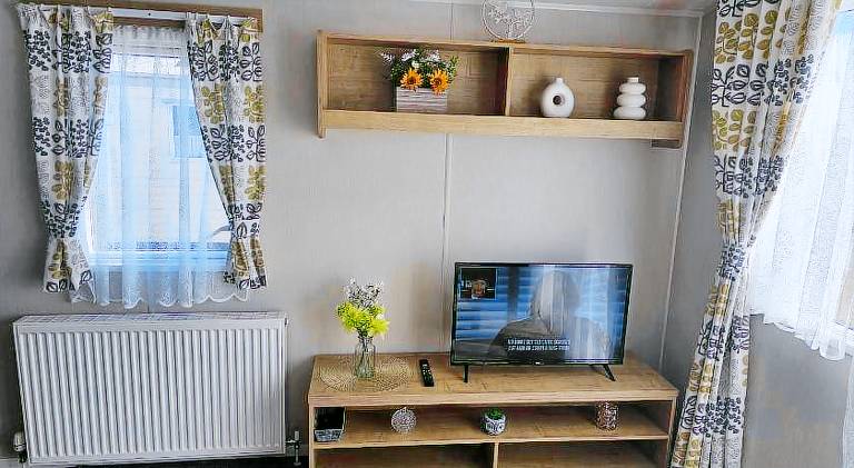 Holiday apartment with pool — photo 4