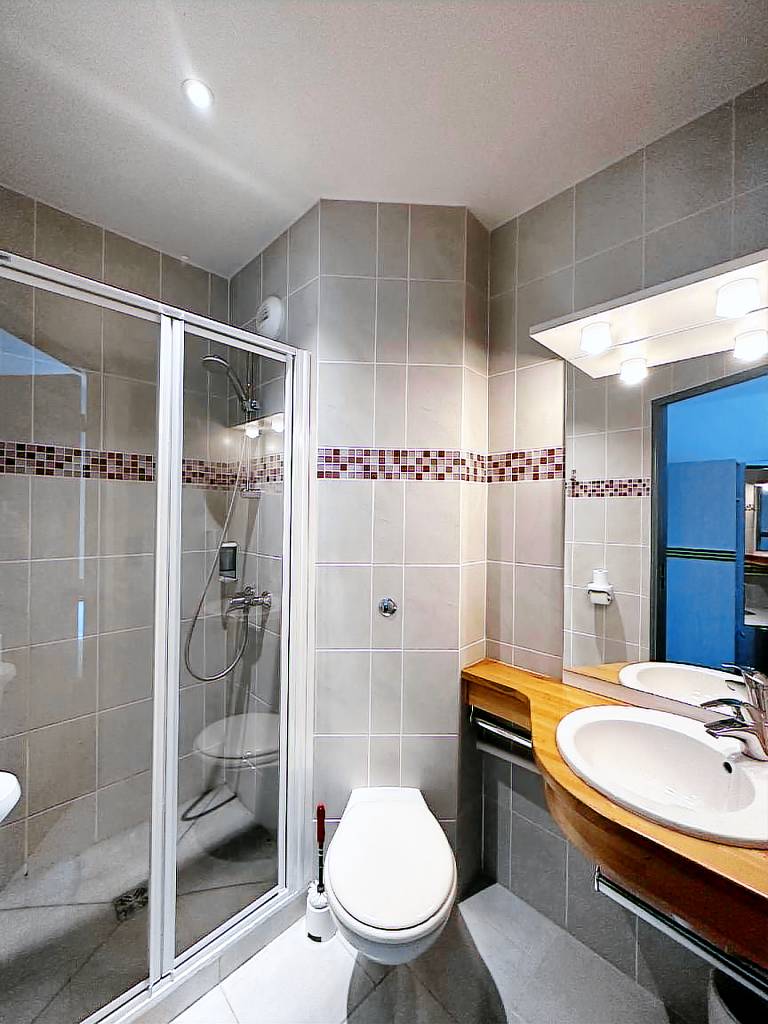 Best Hotel — photo 2