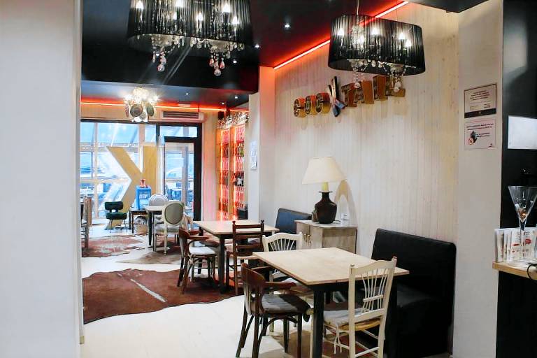 HOTEL KATHMANDU ANDORRA — photo 2