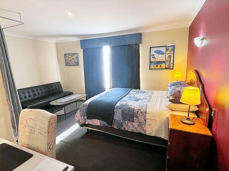 Bed and breakfast  Joondalup